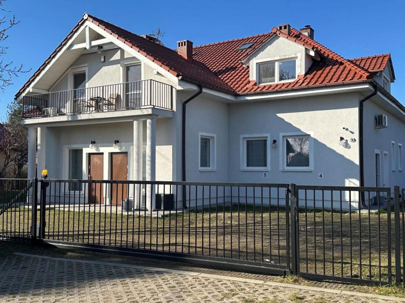 Apartment Cicha 3 *